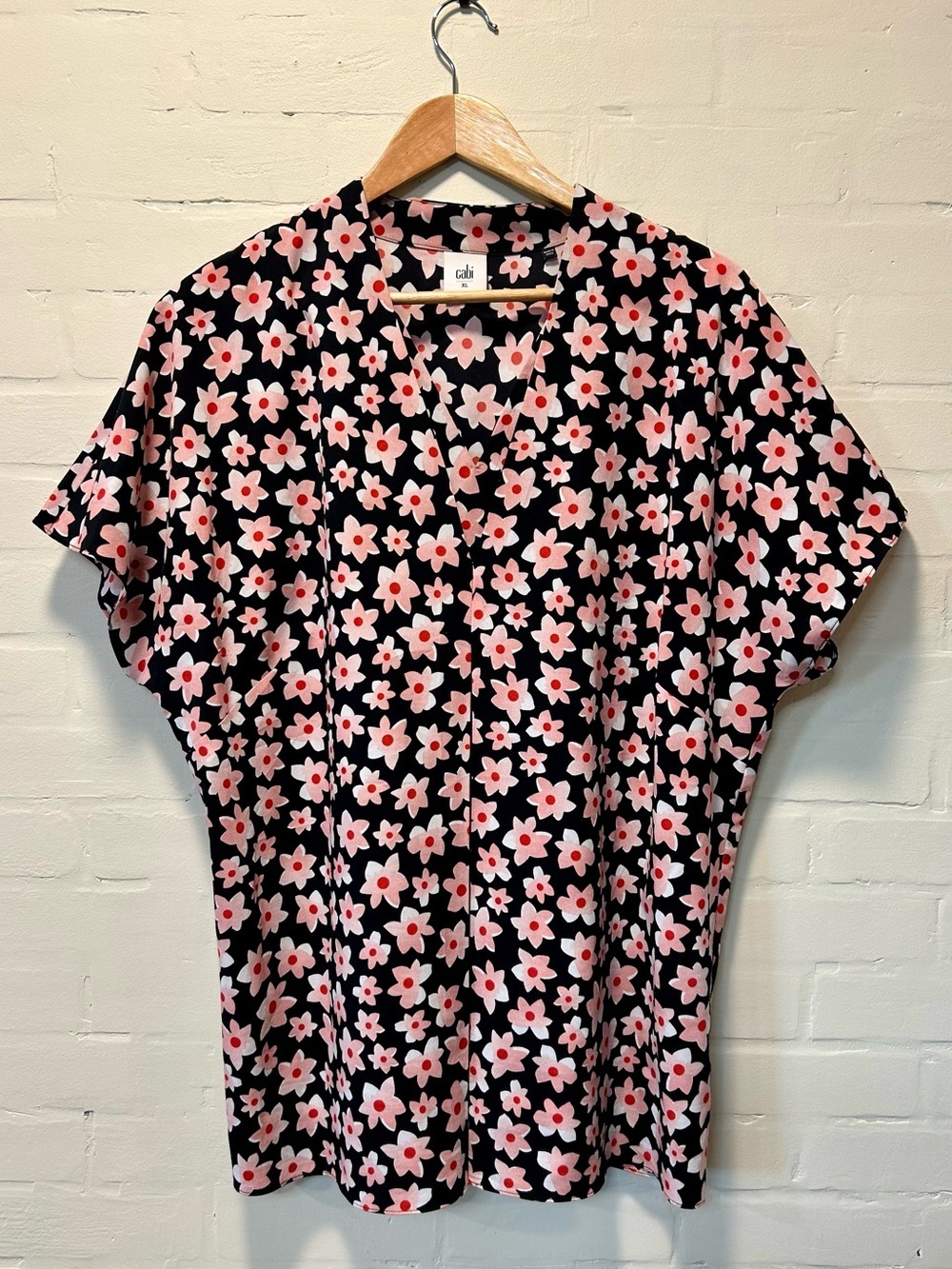 CAbi Harmony Blouse Black Pink Floral Size XL